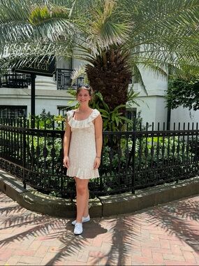 Meet your Posher, Alicia